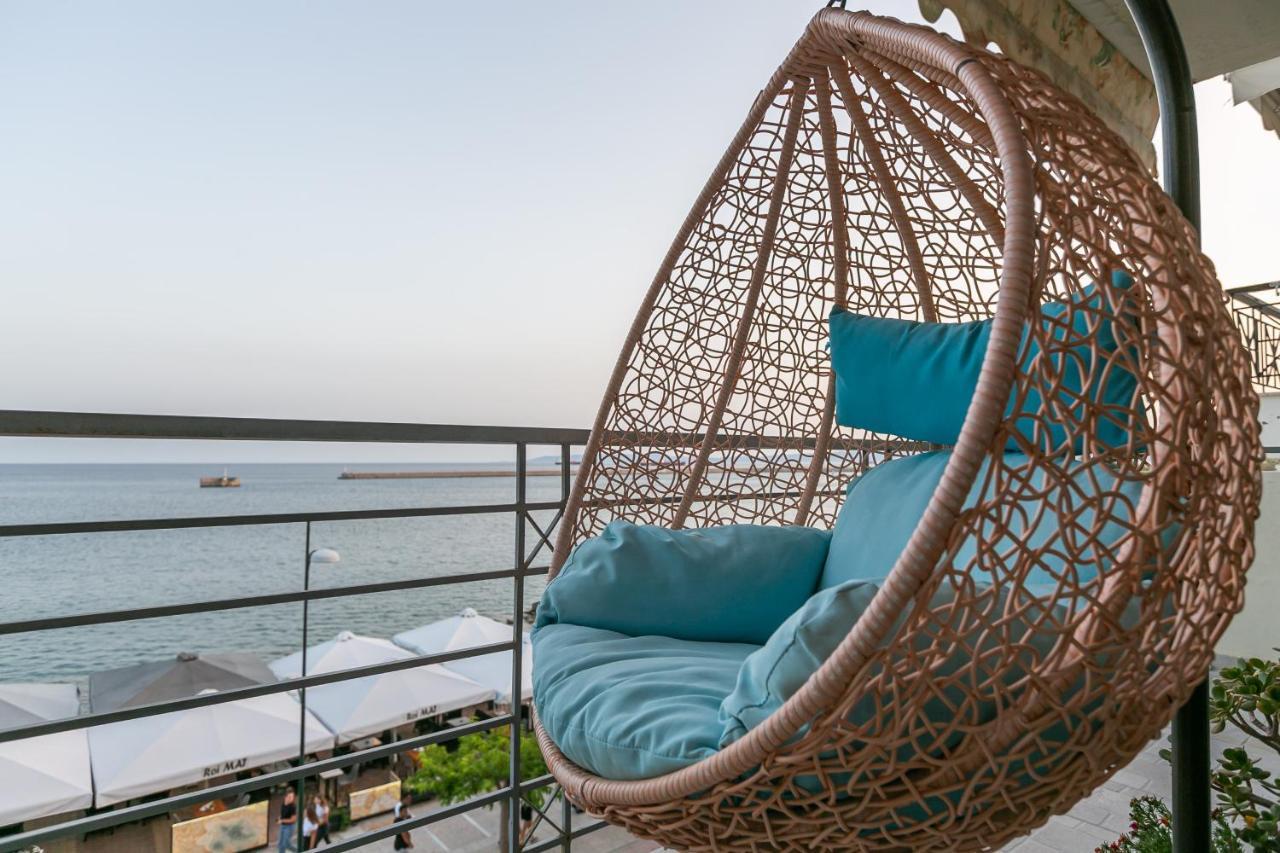 Seafront Kalamata Haven - Blue Luxury Suite Eksteriør bilde