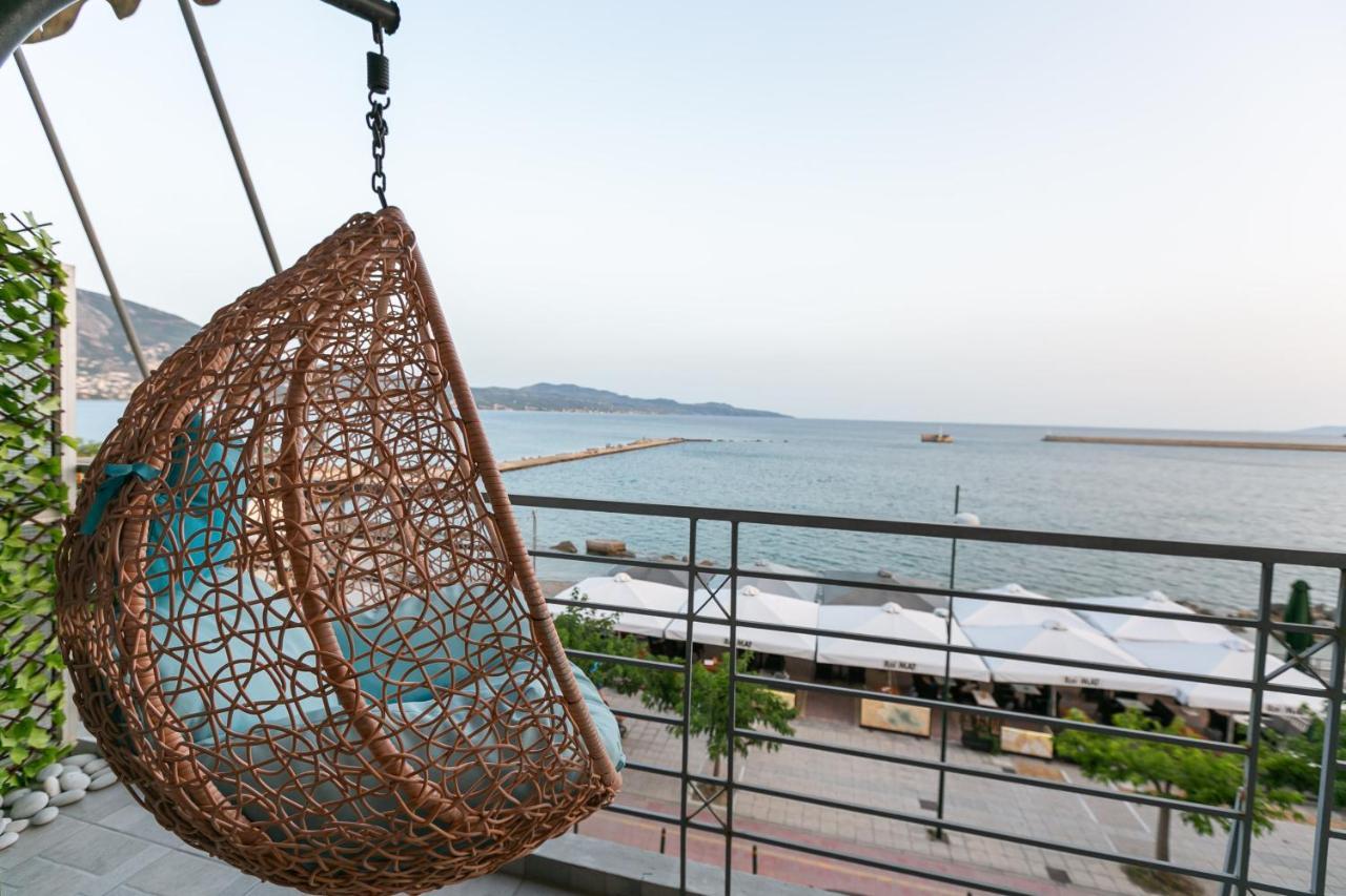 Seafront Kalamata Haven - Blue Luxury Suite Eksteriør bilde